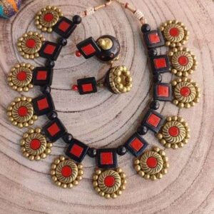 Red & Black Flower Shape Terracotta Choker Necklace Set