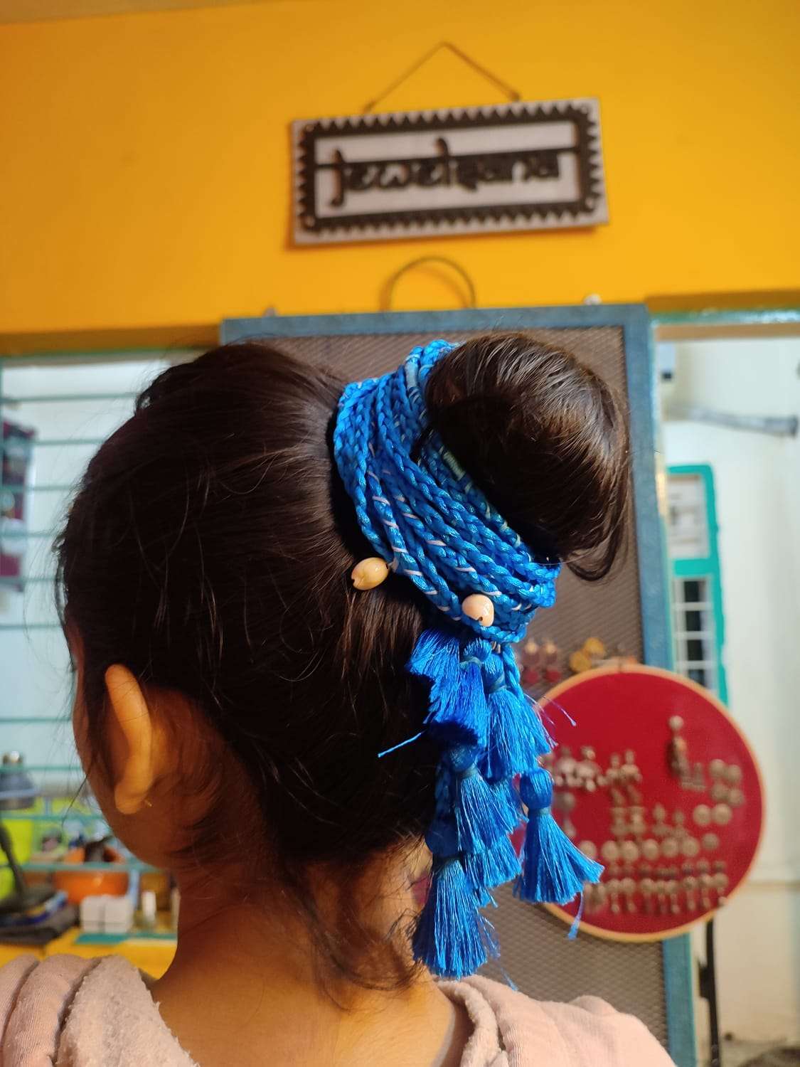 Buy KI Artificial Golden Beads Hair Gajra for Bun, Bharatnatyam Kuchipudi  Dance Hair Accessories for Women and Girls, Golden Pack 1pcs Online at Low  Prices in India - Amazon.in