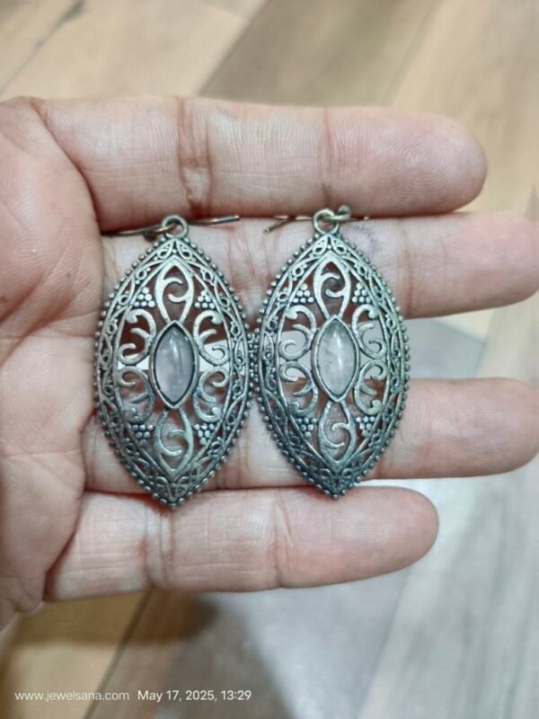 Oval Jaali with Stone Metal Earrings