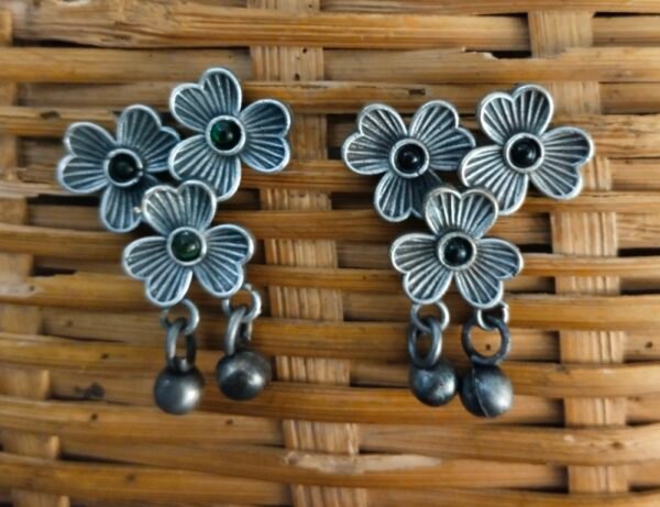 Three Flowers Earrings