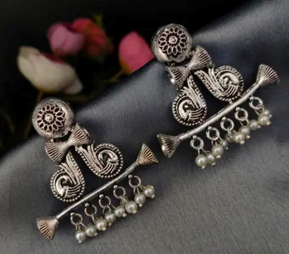 Tribal Trumpet & Dumroo Shape Earring - Image 2