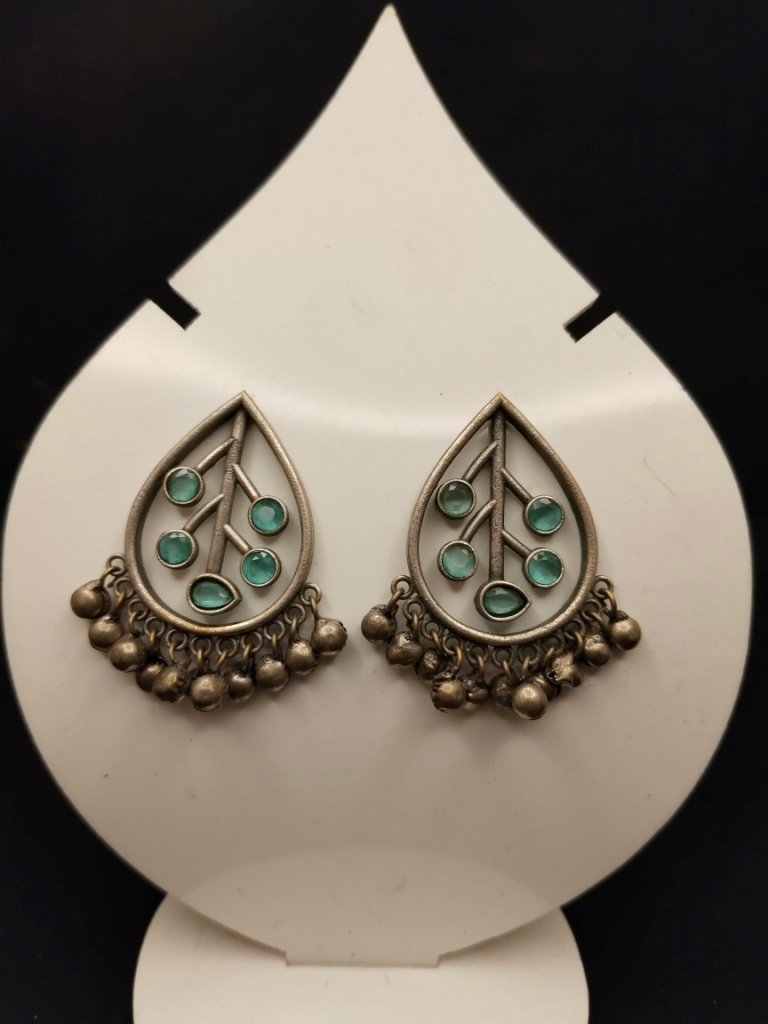 Chand Baali Style Earring with Ghungroo - Image 2