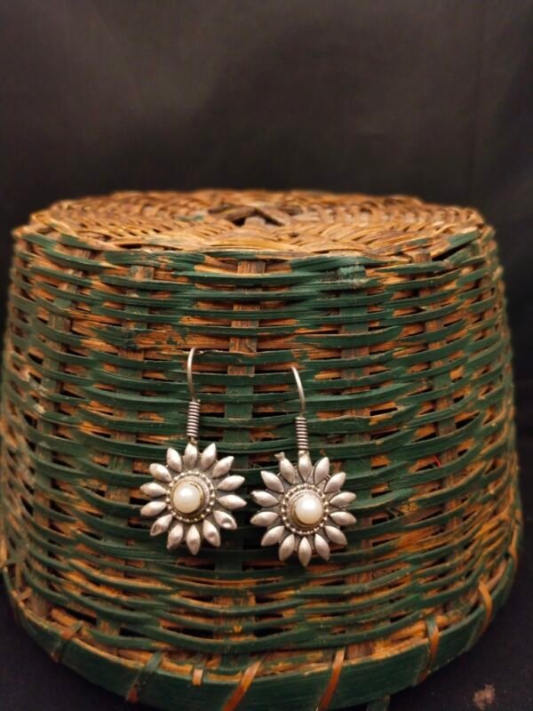 Small Flower Shape Metal Earrings