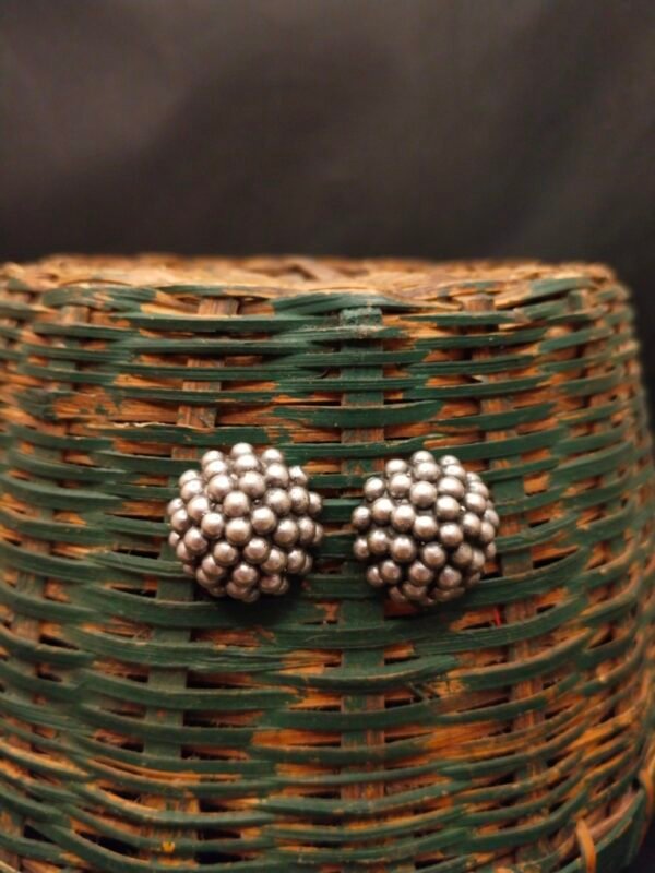 Honey Comb Shape Metal Studs