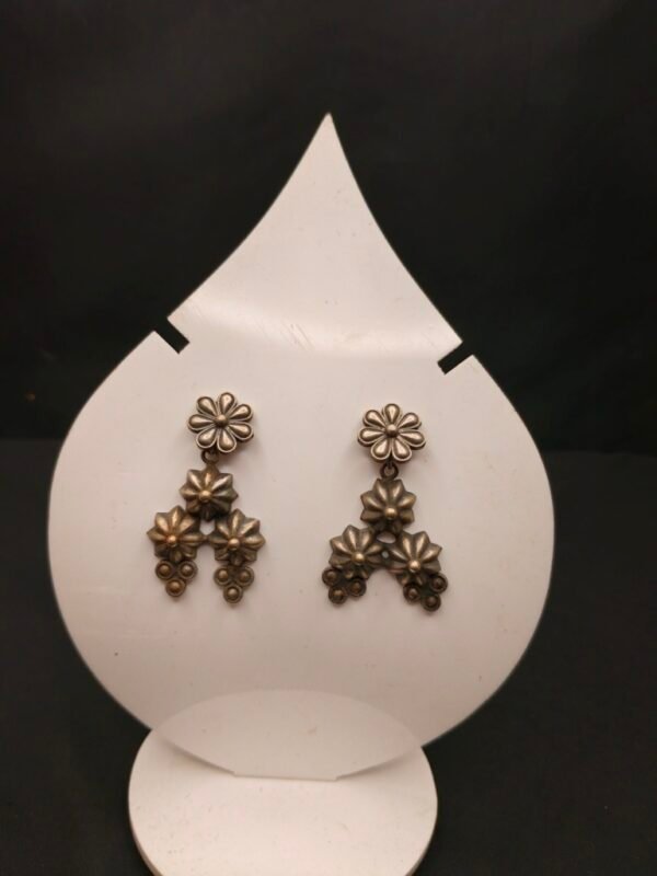 Triangle Flower Shape Metal Studs