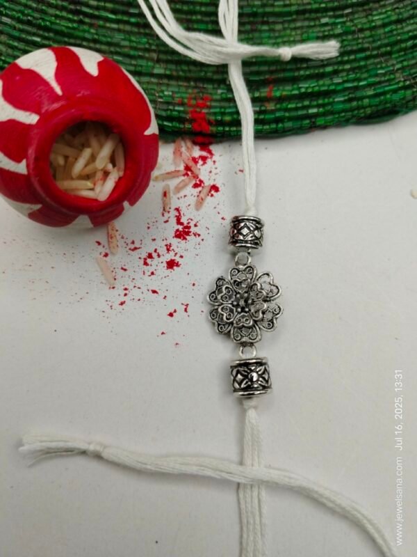 Rakhi RK33